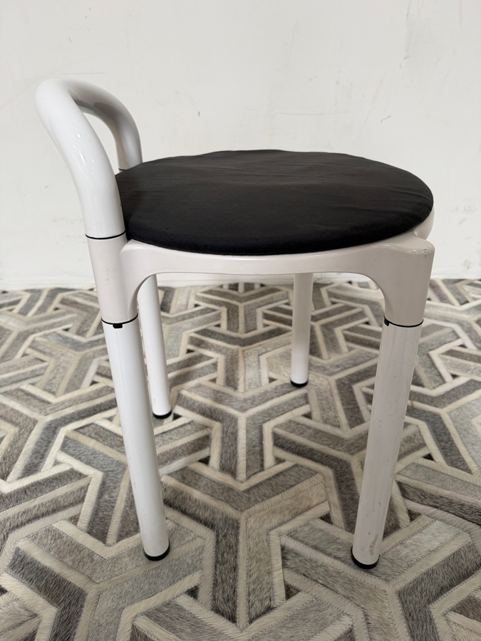 Kartell Polo Stool Designed By Anna Castelli Ferrieri 18' Stool Height [Photo 5]