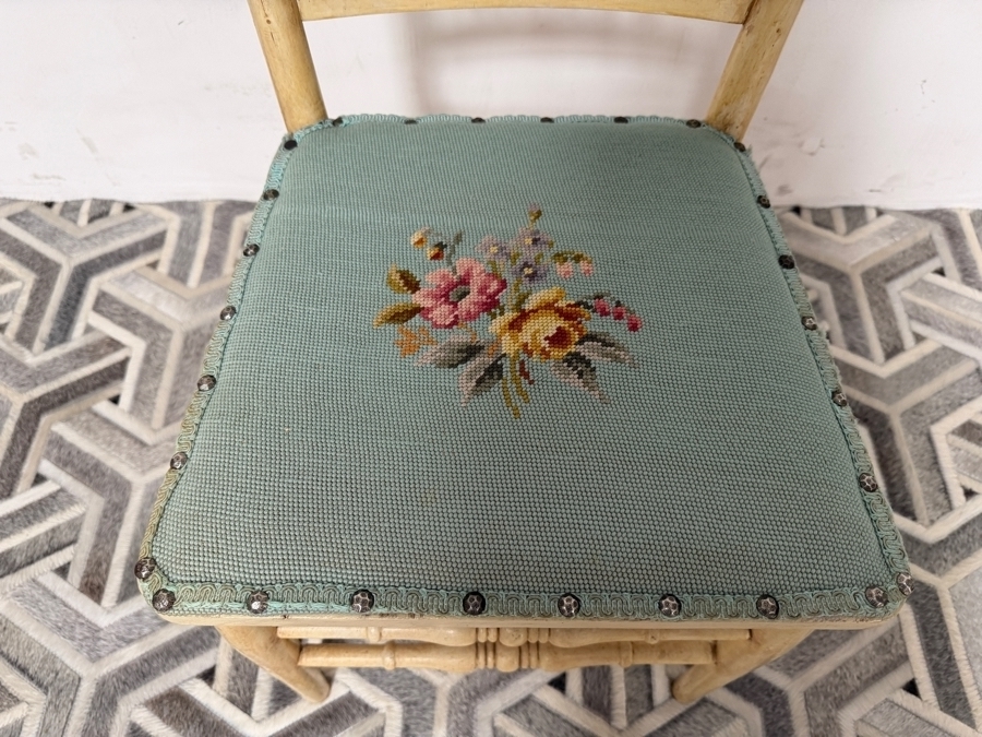 Antique Victorian Era Needlepoint Seat Chair [Photo 3]