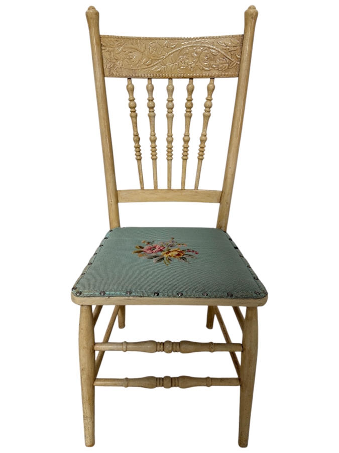 Antique Victorian Era Needlepoint Seat Chair