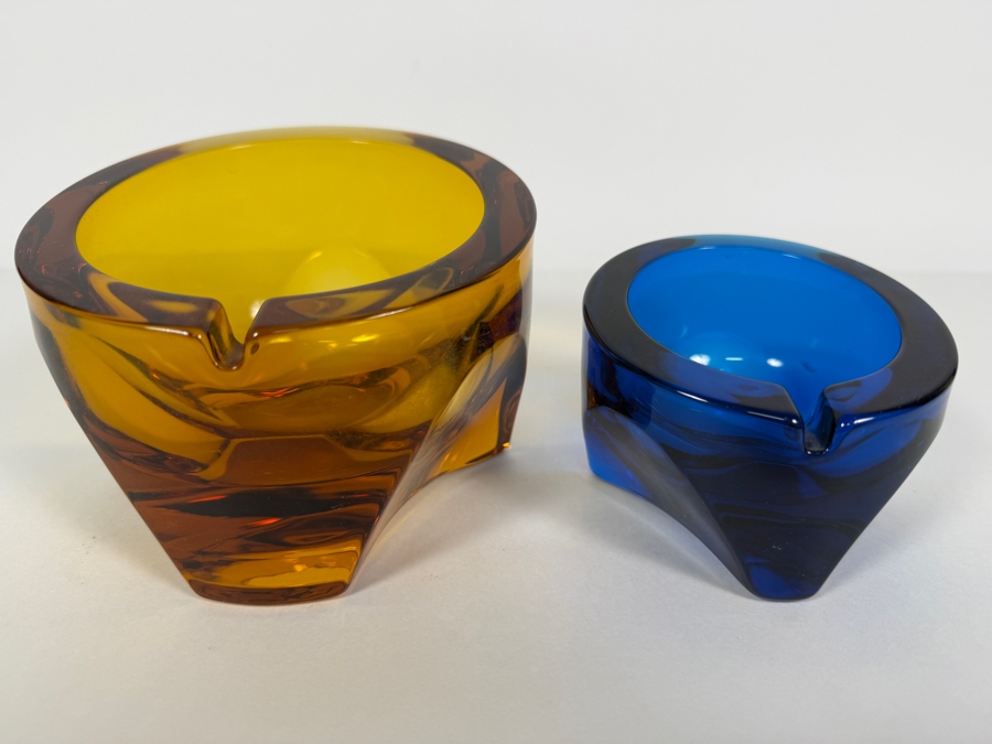 Pair Of Vintage Viking Art Glass Tripod Orb Ashtrays 5.5W & 4W [Photo 2]