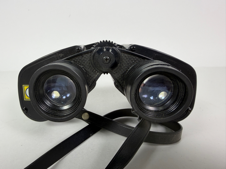 Promaster 7 x 35 Extra Wide Angle Binoculars Model No. 770P [Photo 2]