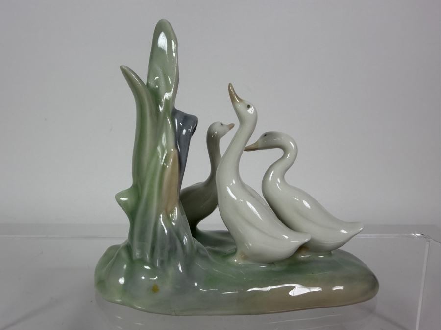 NAO By Lladro Porcelain Figurine 4.75'H [Photo 3]