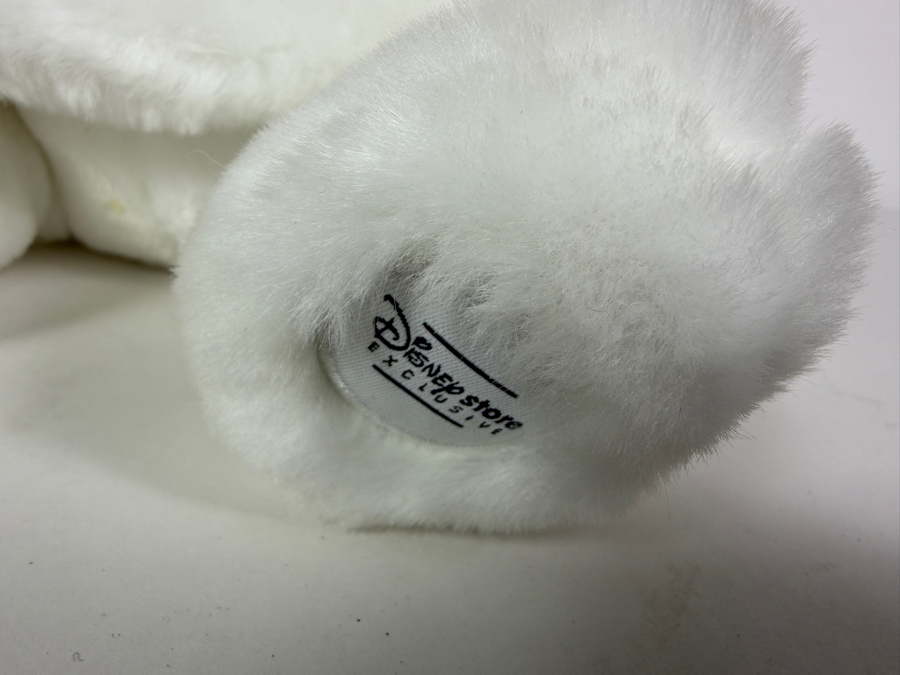 Disney Store Exclusive 'Winnie The Pooh' Plush Toy [Photo 3]