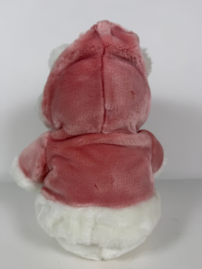 Disney Store Exclusive 'Winnie The Pooh' Plush Toy [Photo 4]