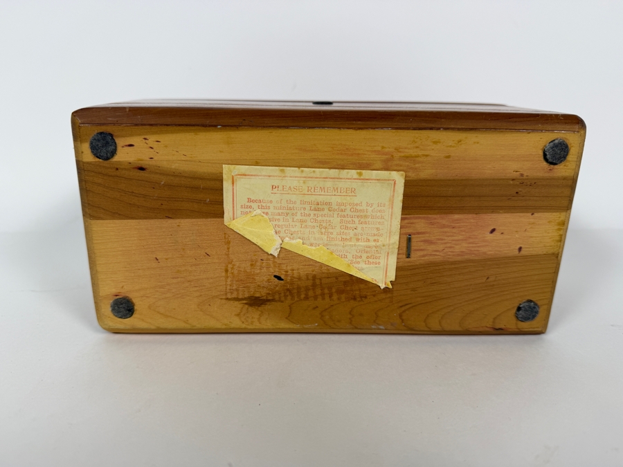 Vintage Lane Cedar Chests Jay G Paris Furniture Miniature Keepsake Trinket Box, 9'W [Photo 5]