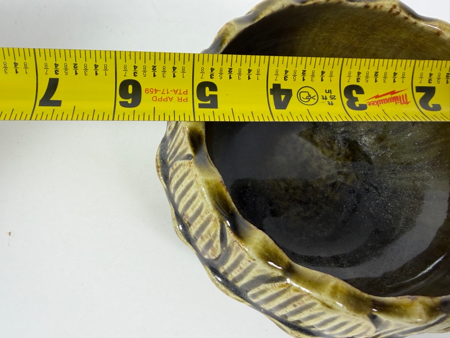Vintage Thai Celadon Textured Ribbed Olive Green Stoneware Ceramic Bowl, 5'W [Photo 4]