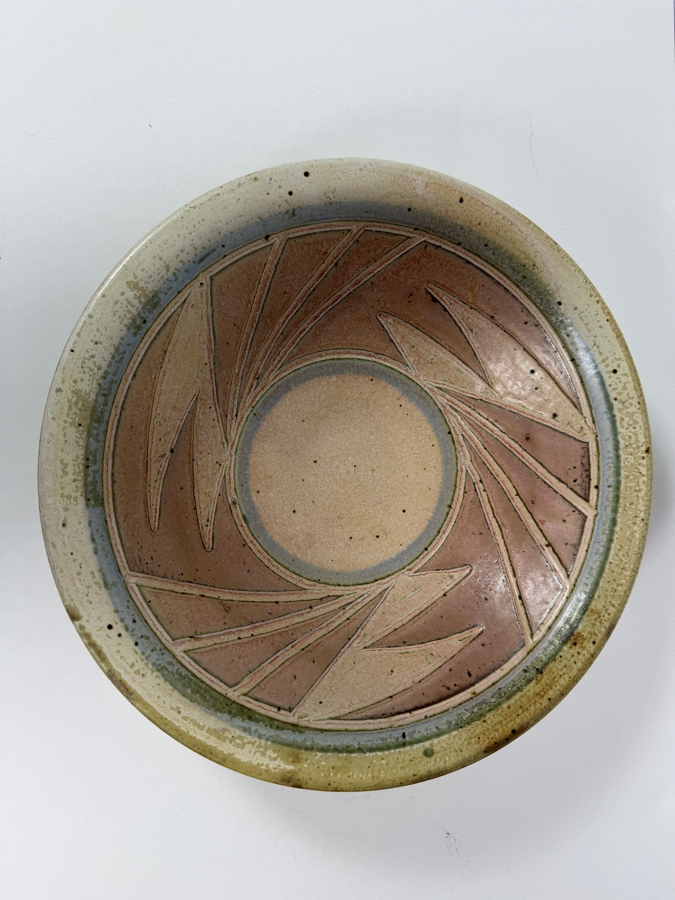Vintage Signed Ashby Studio Pottery Geometric Carved Speckled Pink Stoneware Bowl 11.5'W [Photo 2]