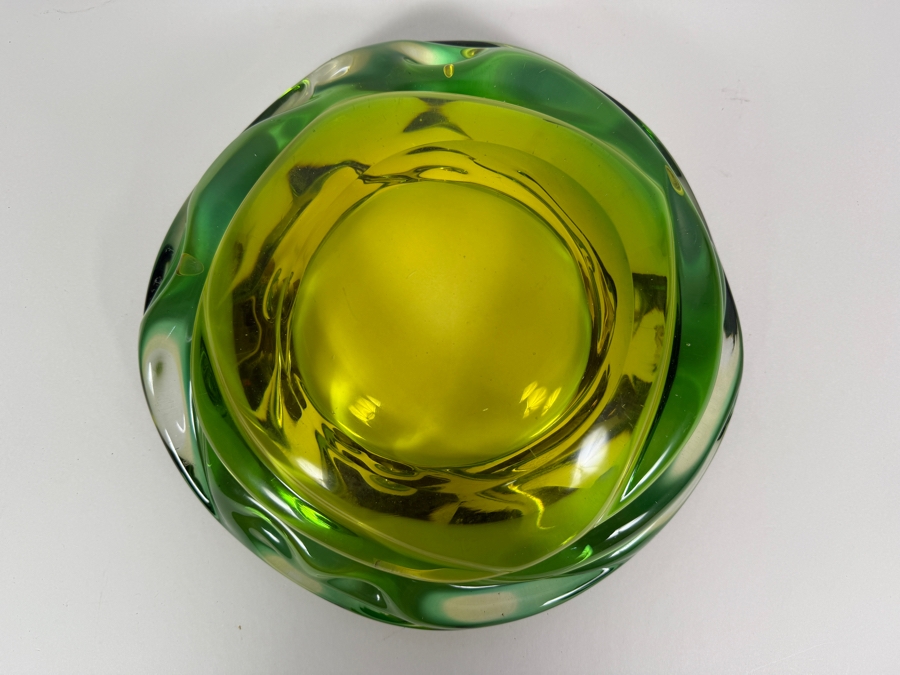 Large Vintage Murano Glass Sommerso Bowl 10.25'W X 3'H [Photo 7]