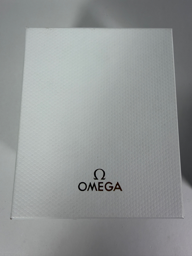 OMEGA Constellation Wrist Watch With Original Box Retails $850 [Photo 5]