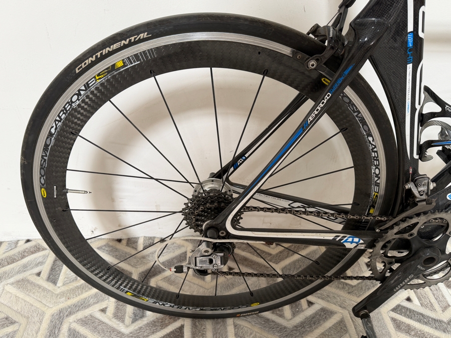 Felt AR1 Aero Carbon Fiber Road Racing Bike, Equipped With SRAM Red Groupset, Mavic Cosmic Carbone SSC Wheelset, And Camouflage Grip Tape Approx 17lbs Retailed For $9,500 [Photo 13]