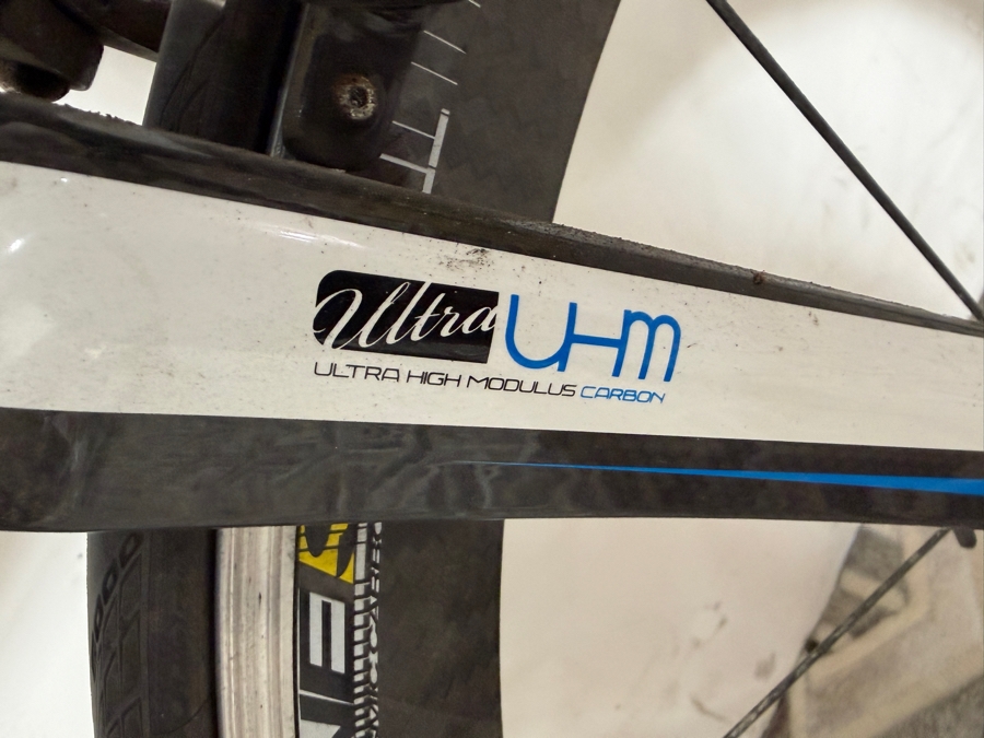 Felt AR1 Aero Carbon Fiber Road Racing Bike, Equipped With SRAM Red Groupset, Mavic Cosmic Carbone SSC Wheelset, And Camouflage Grip Tape Approx 17lbs Retailed For $9,500 [Photo 5]