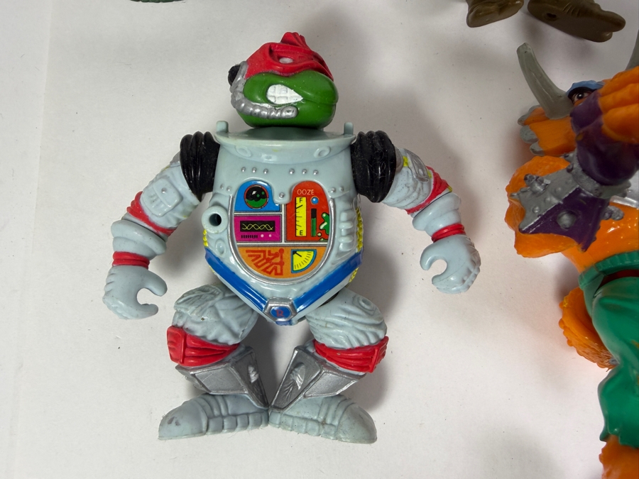 Collection Of Vintage 1980s/90s Action Figures Including Mainly Teenage Mutant Ninja Turtles Action Figures By Playmates [Photo 12]