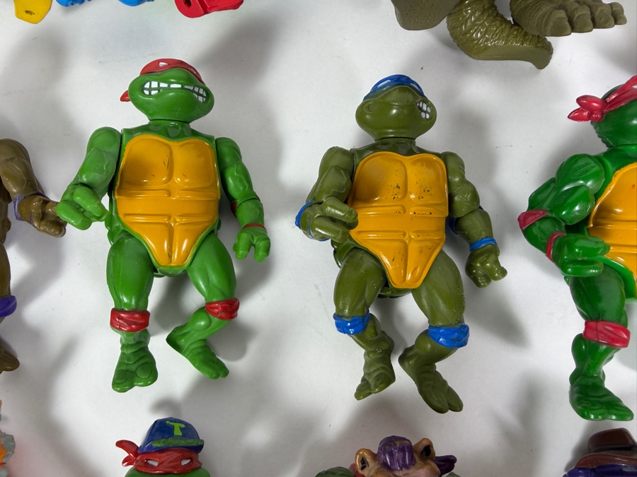 Collection Of Vintage 1980s/90s Action Figures Including Mainly Teenage Mutant Ninja Turtles Action Figures By Playmates [Photo 7]