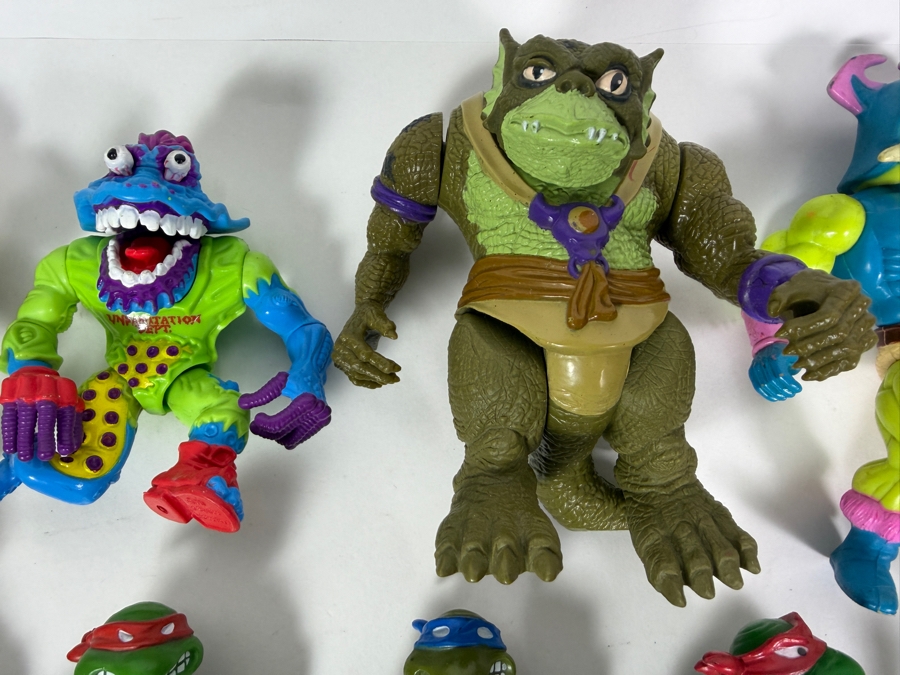 Collection Of Vintage 1980s/90s Action Figures Including Mainly Teenage Mutant Ninja Turtles Action Figures By Playmates [Photo 4]