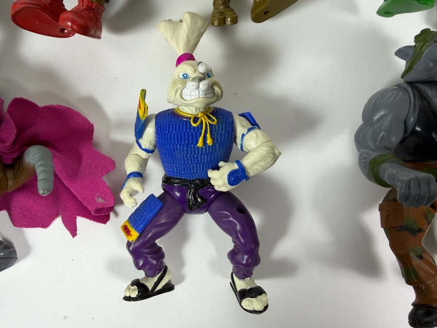 Collection Of Vintage 1980s/90s Action Figures Including Mainly Teenage Mutant Ninja Turtles Action Figures By Playmates [Photo 15]