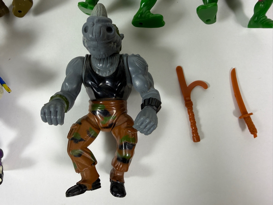 Collection Of Vintage 1980s/90s Action Figures Including Mainly Teenage Mutant Ninja Turtles Action Figures By Playmates [Photo 16]