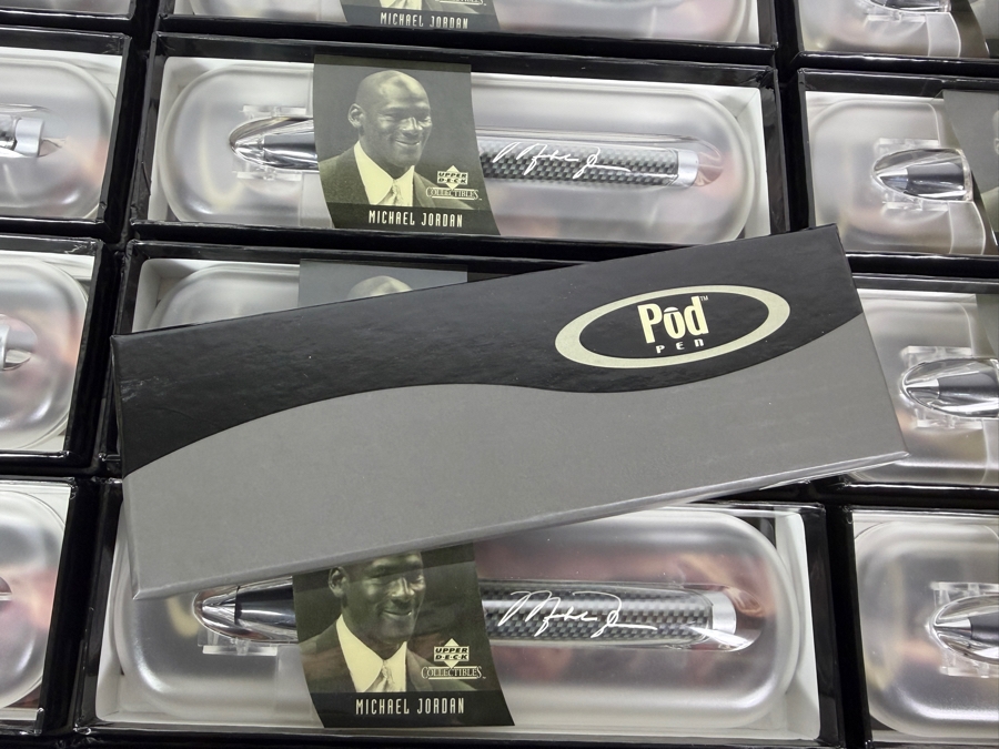 (21) New Michael Jordan Upper Deck Collectibles Signature Series Limited Edition Individually Numbered Collectible Memorabilia Pod Pens By The CDM Company [Photo 4]