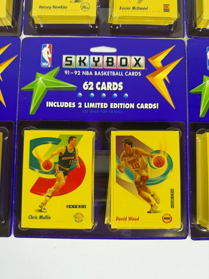 (8) Vintage 1991-92 Factory Sealed Blister Packs Of SkyBox NBA Basketball Cards - 496 Cards Total Featuring Michael Jordan And Earvin Johnson [Photo 7]