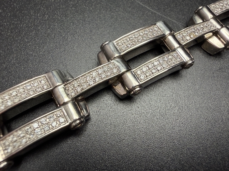 Stunning 14k Gold Bracelet Accented With (424) 1mm Diamonds Est. 2.1cttw 9'L 70.0g Retails $36,000 [Photo 12]
