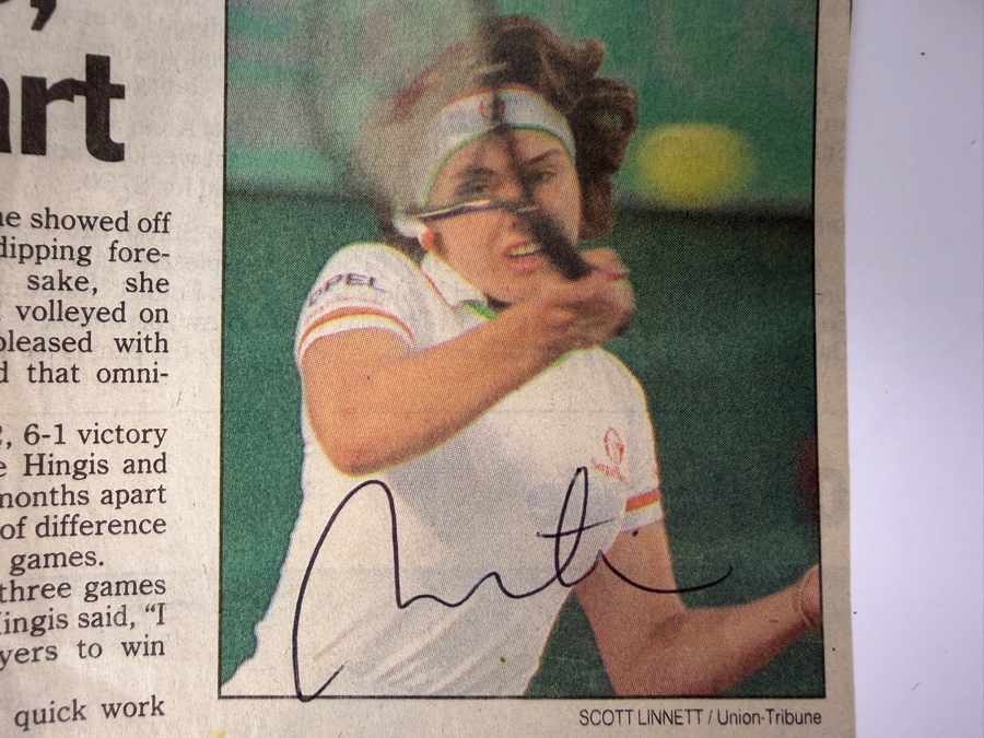 Martina Hingis Autographed San Diego Union-Tribune Story On Her Defeating Venus Williams In The Toshiba Tennis Classic Hosted At La Costa Resort And Spa On July 31, 1997 Plus 3 Tickets And Parking Ticket To The Pro Tennis Tournament [Photo 4]