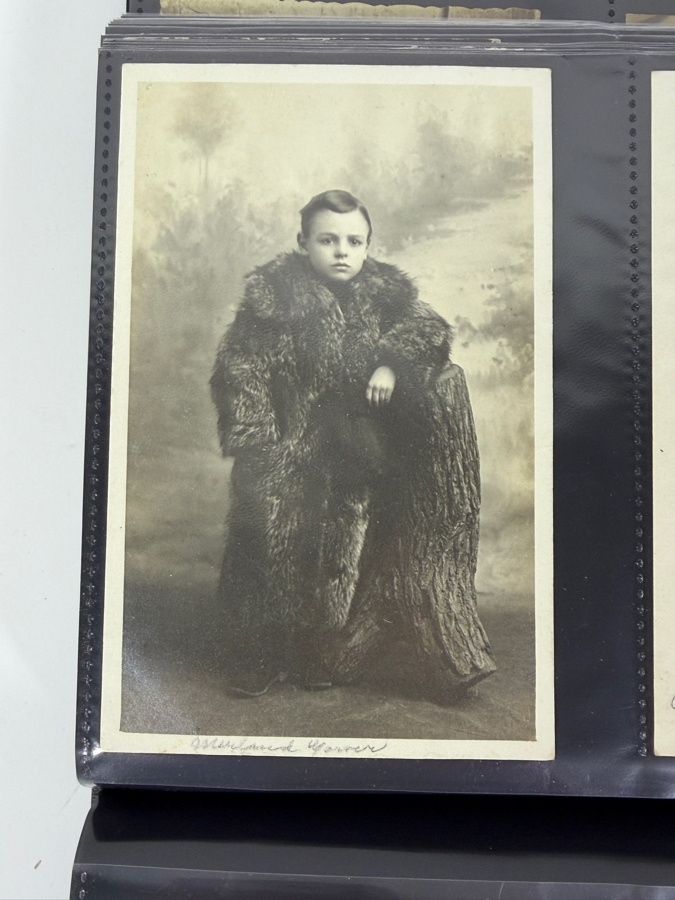 Collection Of (330) Vintage Black & White Postcards Mainly Portrait Postcards - See Photos [Photo 3]