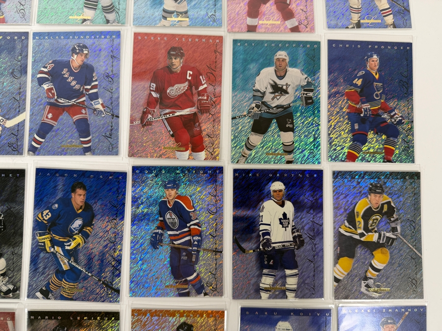 (40) 1995-96 Leaf Limited Donruss Holographic Foil NHL Professional Hockey Trading Cards Including Wayne Gretzky [Photo 5]