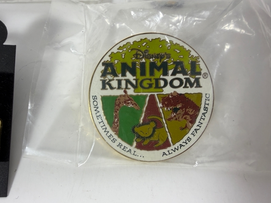 (28) Vintage Collectible Walt Disney Trading Pins [Photo 5]