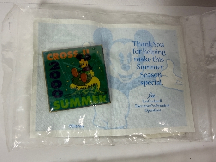 (28) Vintage Collectible Walt Disney Trading Pins [Photo 10]