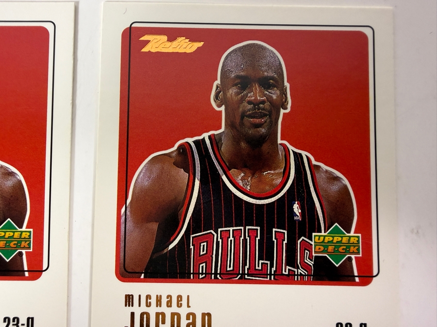 Pair Of 1999-00 Upper Deck Retro #1 Michael Jordan NBA Basketball Trading Cards [Photo 2]