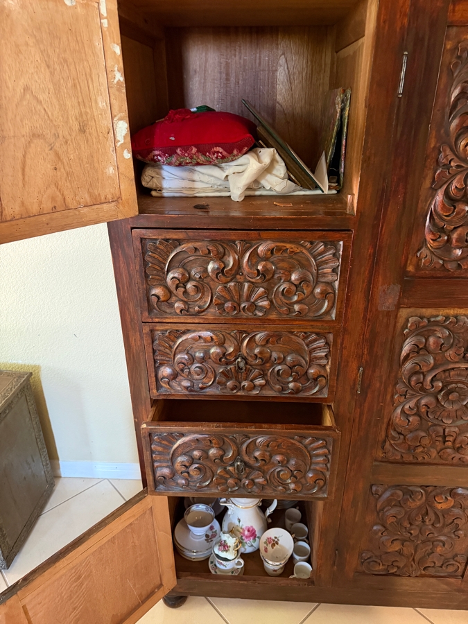 Just Added - Antique Spanish Colonial Style Hand-Carved Hardwood Cabinet Hutch With Floral Relief Panels 54'W X 22'D X 76'H [Photo 4]