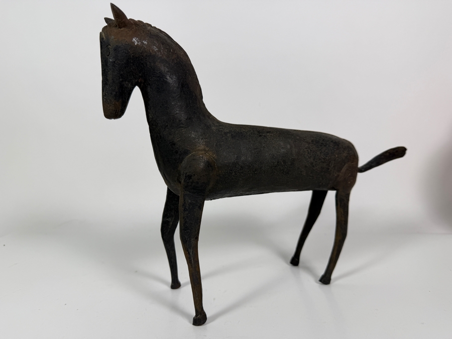 Just Added - Vintage Indian Archaic Style Stylized Cast Iron Primitive Folk Art Horse Sculpture 14'W X 9.5'H [Photo 4]
