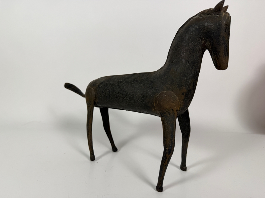 Just Added - Vintage Indian Archaic Style Stylized Cast Iron Primitive Folk Art Horse Sculpture 14'W X 9.5'H [Photo 2]