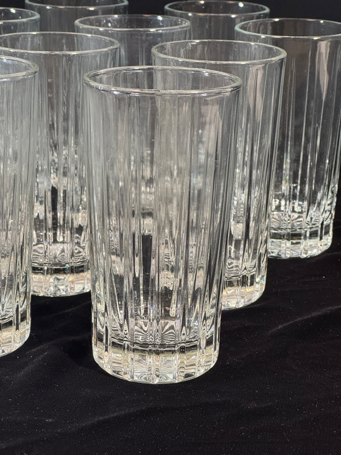Just Added - 33 Highball Glasses And Tumblers Barware 6'H [Photo 4]