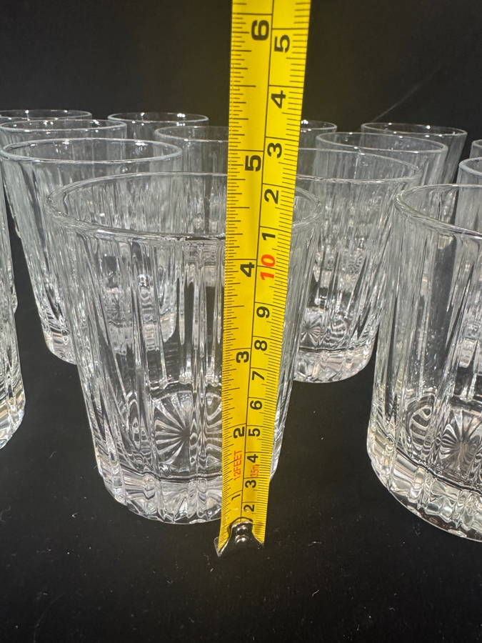 Just Added - 33 Glasses Tumblers Barware 4.25'H [Photo 6]