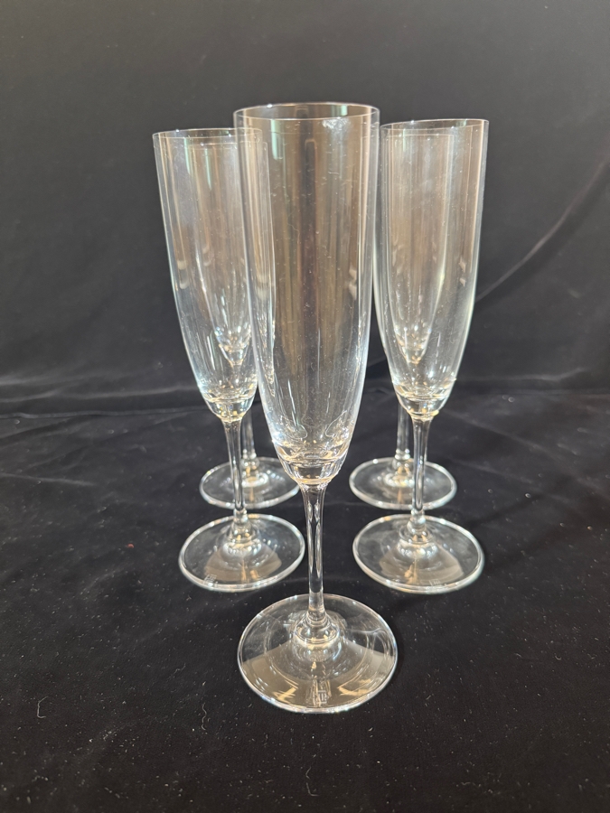 Just Added - Riedel Vinum Crystal Champagne Flutes Toasting Glasses Set Of Five 8.7'H [Photo 3]