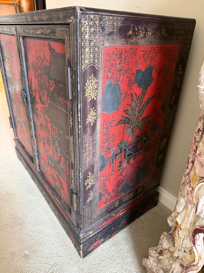 Stunning Antique Chinese Red Wooden Lacquered Hand-painted Cabinet 34W X 18D X 34H [Photo 19]