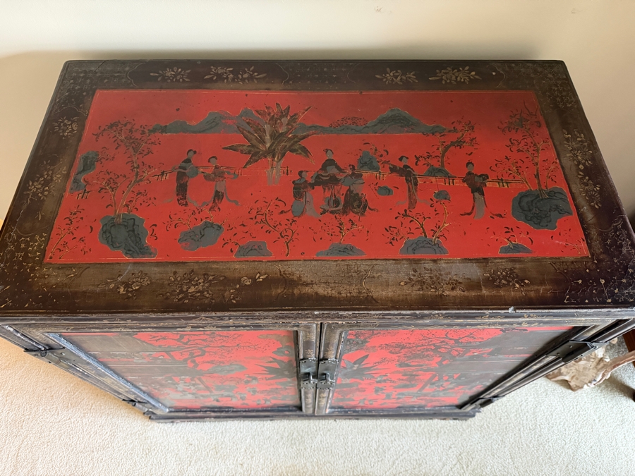 Stunning Antique Chinese Red Wooden Lacquered Hand-painted Cabinet 34W X 18D X 34H [Photo 12]