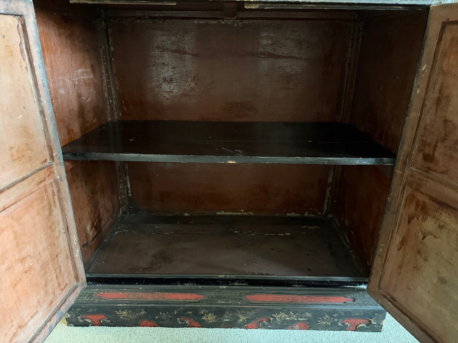 Stunning Antique Chinese Red Wooden Lacquered Hand-painted Cabinet 34W X 18D X 34H [Photo 24]
