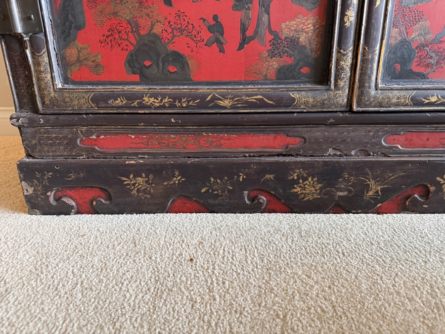 Stunning Antique Chinese Red Wooden Lacquered Hand-painted Cabinet 34W X 18D X 34H [Photo 21]