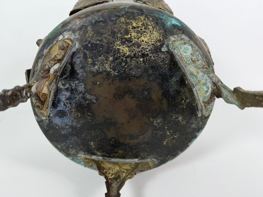 Antique Renaissance Revival Hammered Copper Lion Paw Footed Hearth Coal Hod Ash Bucket Kettle With Brass Repousse Medallions 10'W X 10'H [Photo 9]