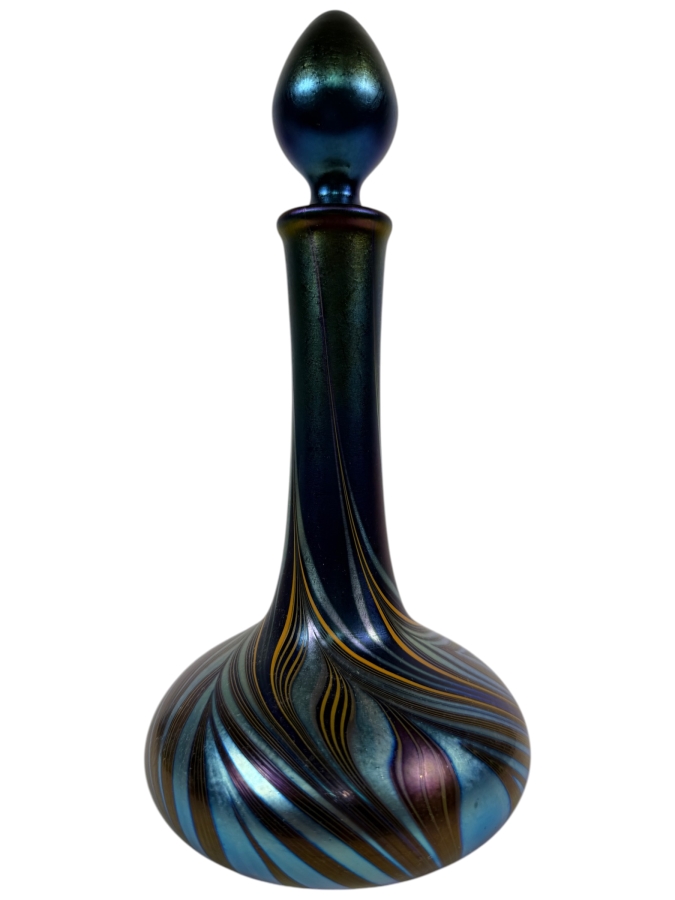 Stunning Vintage 1978 Lundberg Studios Signed Iridescent Blue Green Pulled Feather Teardrop Art Glass Perfume Bottle With Stopper 10'H