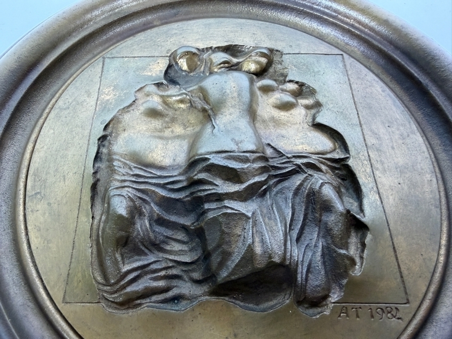 Vintage 1982 Artist Signed Initials AT Relief Sculpted Bronze Nude Female Back Torso Round Wall Plaque Medallion Purchased from Képcsarnok Vállalat Art Gallery in Hungary Titled 'Roman Girls' 7.25'W [Photo 4]
