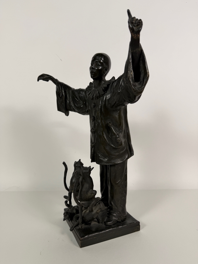 Antique Circa 1910 Ernest Wante Signed Belgian Art Nouveau Patinated Bronze Whimsical Pierrot Conducting Cat Choir Vocal Lesson Sculpture 16.5'H [Photo 4]