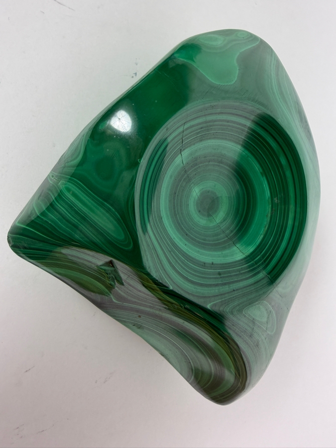 Vintage Luxury Genuine Green Malachite Polished Freeform Asymmetrical Shallow Dish Ashtray Coin Bowl 5.5'W X 4.25'D X 2.25'H [Photo 2]