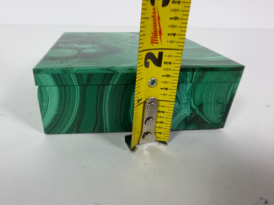 Vintage Luxury Genuine Green Malachite Veneer Hinged Lidded Square Book Matched Pattern Trinket Box 4'W X 4'D X 1.75'H [Photo 8]