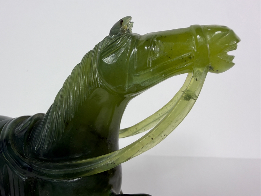 Vintage Chinese Carved Green Serpentine Horse Figurine On Wooden Stand 9.5W X 3.25D X 7.5H [Photo 3]