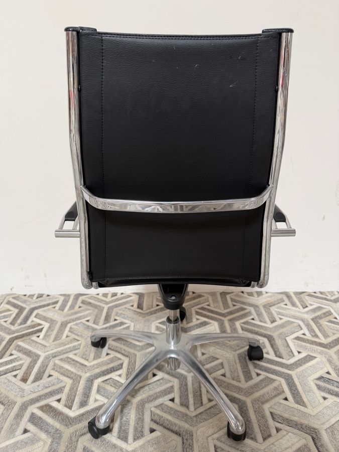 Just Added - Sitland ICE Manager Modern Black Leather High-Back Executive Office Desk Chair With Chrome Frame [Photo 4]