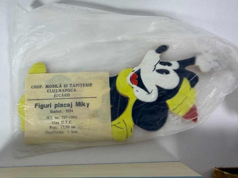 Just Added - Disney Collectible Lot [Photo 6]
