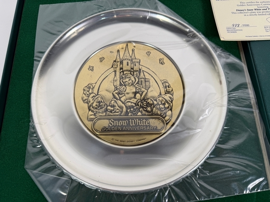 Just Added - Limited Edition 1987 Disney's Snow White And The Seven Dwarfs Collector's Plate 8.5'W With Box By Grolier Enterprises [Photo 2]