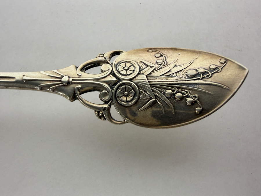 Antique Ornate Gorham Sterling Silver Cut Crumber Knife Lily Pattern 1870 11.5'L 95.9g ($217 Melt Value - Replacements Value $580) [Photo 2]